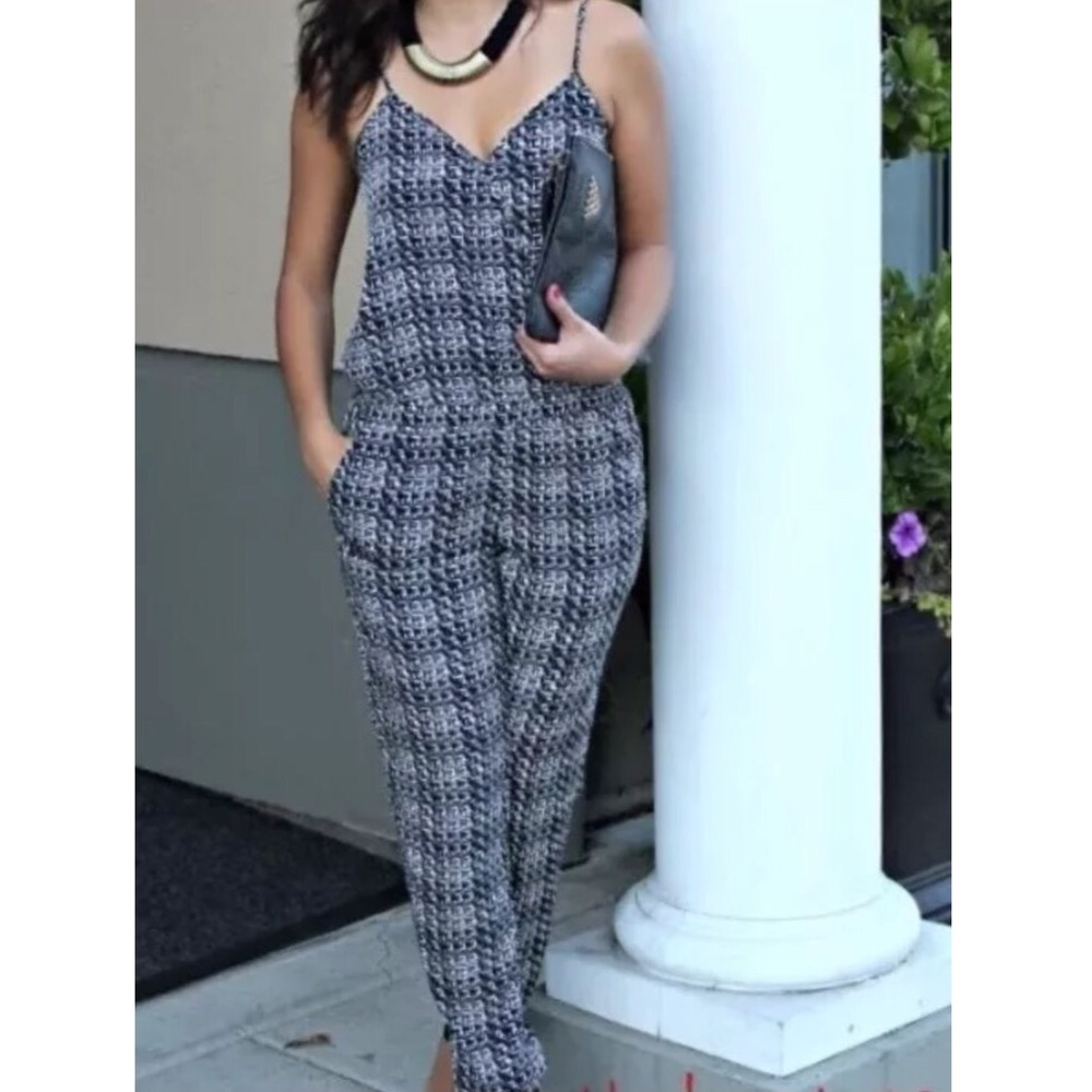 Express Black And White jumper romper size 2